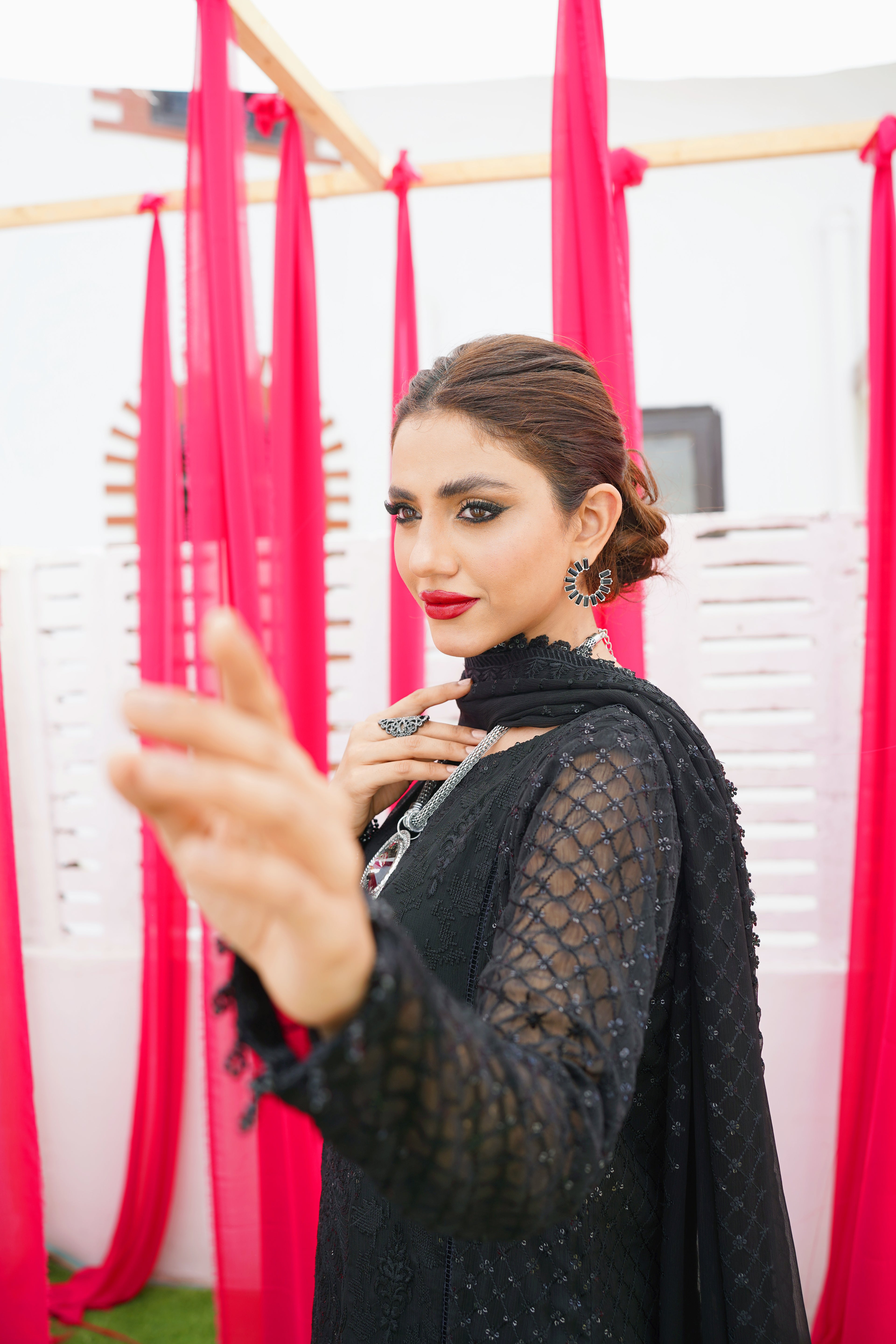 Black Embroidered LP-4